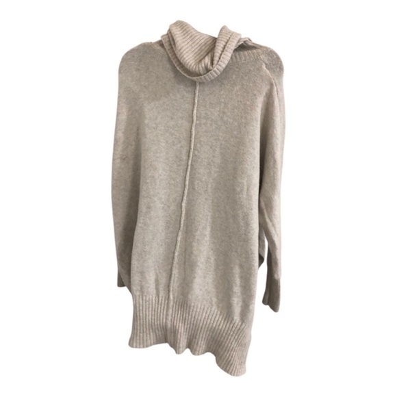 Jessica Simpson beige oversized poncho style split‎ sides long sleeve turtleneck - Picture 7 of 16